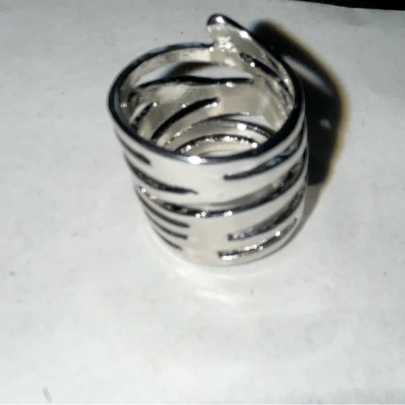 Vintage Punk Ring !! Silver Wrap Solid Metal. SZ- 5 New! - Picture 6 of 8